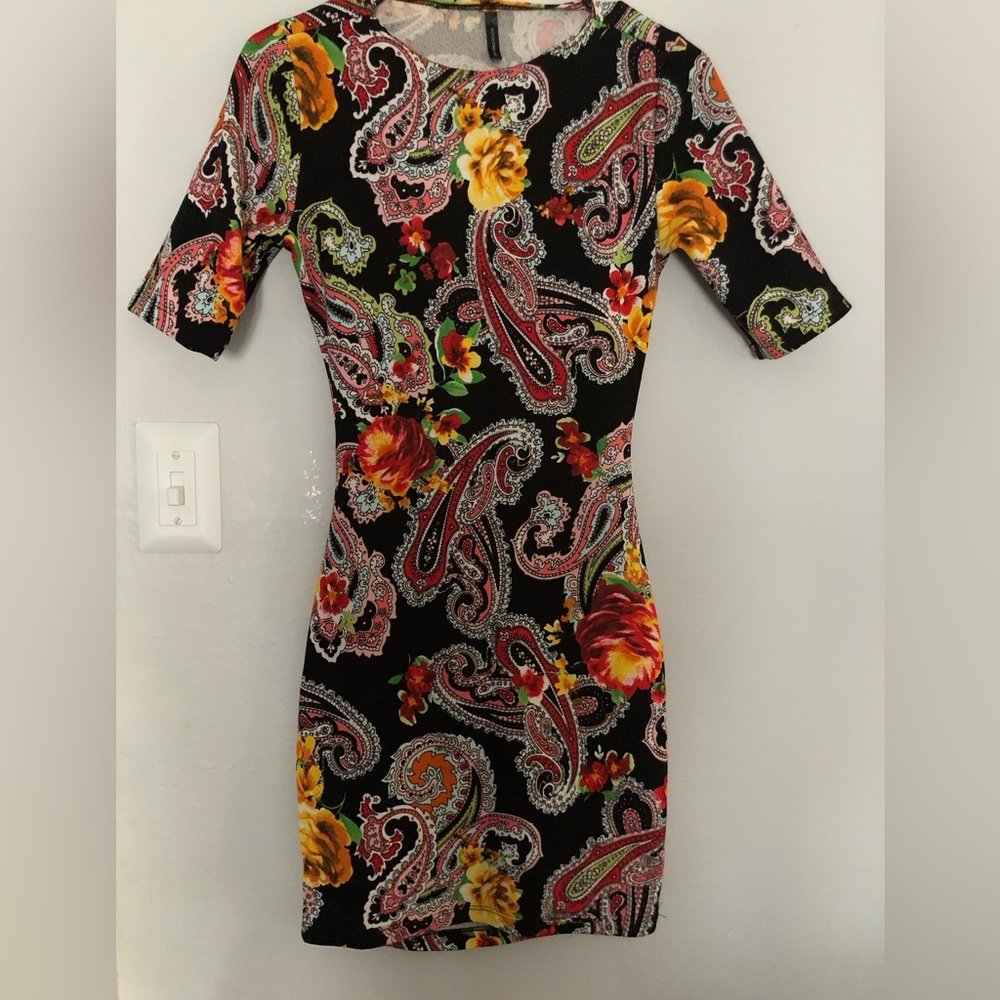 Floral Paisley Midi Dress in Black with Red & Yellow - Picture 2 of 6